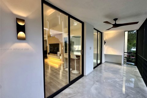 Condominio en venta en Miami, Florida, 2 dormitorios, 116.59 m2 № 2076031 - foto 9