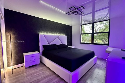 Condominio en venta en Miami, Florida, 2 dormitorios, 116.59 m2 № 2076031 - foto 18