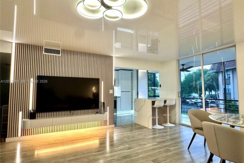Condominio en Miami, Florida, 2 dormitorios № 2076031