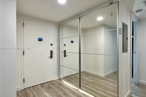 Condominio en venta en Miami, Florida, 2 dormitorios, 116.59 m2 № 2076031 - foto 11
