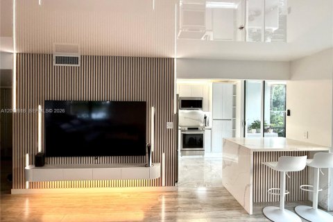 Condominio en venta en Miami, Florida, 2 dormitorios, 116.59 m2 № 2076031 - foto 3