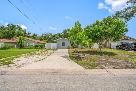 House in Bradenton, Florida 3 bedrooms, 115.94 sq.m. № 2227472 - photo 19