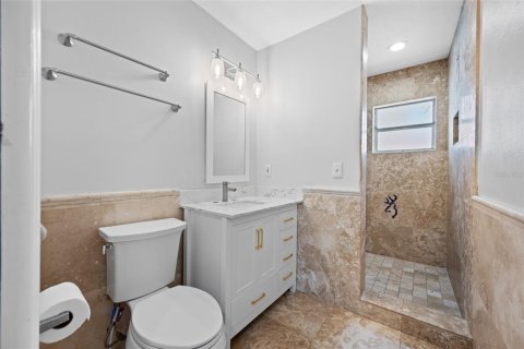 House in Bradenton, Florida 3 bedrooms, 115.94 sq.m. № 2227472 - photo 6