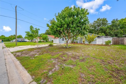 House in Bradenton, Florida 3 bedrooms, 115.94 sq.m. № 2227472 - photo 20