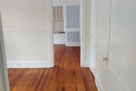 Casa en venta en Tampa, Florida, 3 dormitorios, 93.65 m2 № 2410074 - foto 3