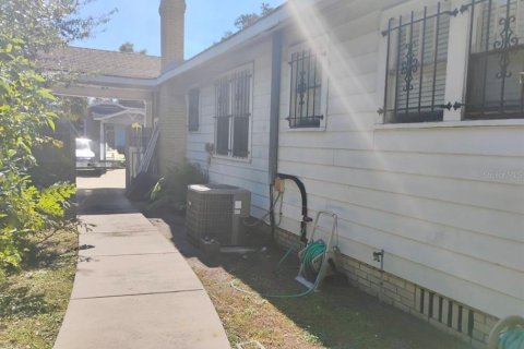 Casa en venta en Tampa, Florida, 3 dormitorios, 93.65 m2 № 2410074 - foto 7