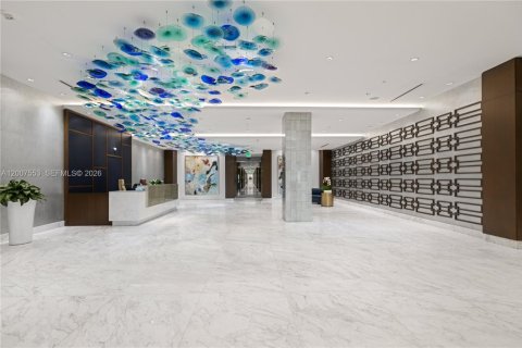 Снять в аренду кондоминиум в Бэл-Харбор, Флорида 5 спален, 306.58м2, № 2145686 - фото 28