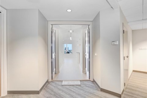 Condo in Tampa, Florida, 2 bedrooms  № 1549308 - photo 3