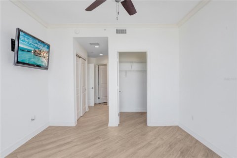 Condo in Tampa, Florida, 2 bedrooms  № 1549308 - photo 9