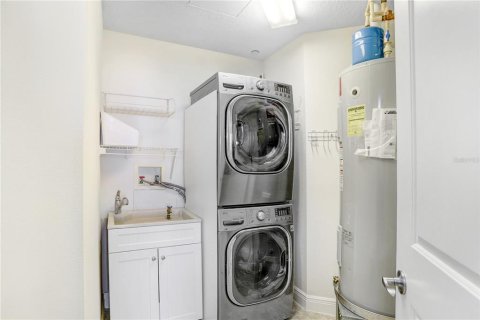 Condo in Tampa, Florida, 2 bedrooms  № 1549308 - photo 26
