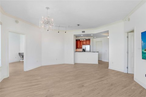 Condo in Tampa, Florida, 2 bedrooms  № 1549308 - photo 7