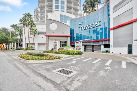 Condo in Tampa, Florida, 2 bedrooms  № 1549308 - photo 30