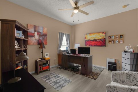 House in Kissimmee, Florida 3 bedrooms, 170.29 sq.m. № 2421826 - photo 25