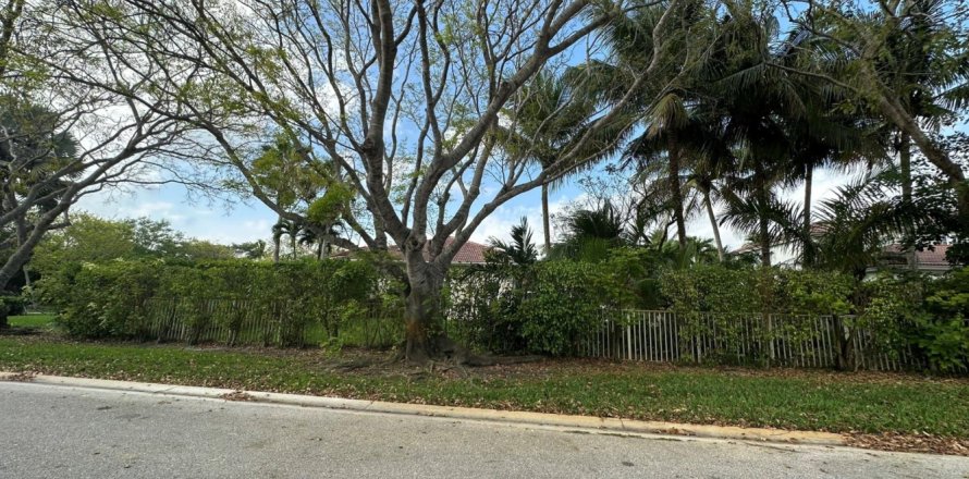 House in Coral Springs, Florida 4 bedrooms, 222.78 sq.m. № 1091704