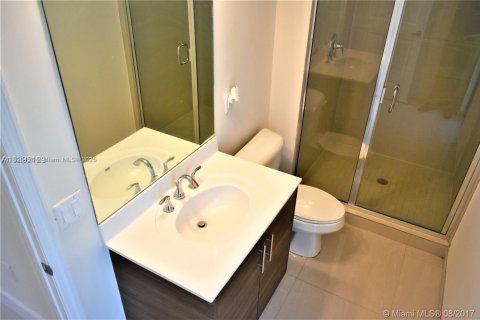 Villa ou maison à louer à Doral, Floride: 4 chambres, 267.37 m2 № 1799419 - photo 14