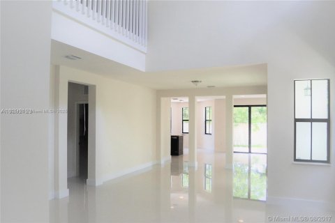 Villa ou maison à louer à Doral, Floride: 4 chambres, 267.37 m2 № 1799419 - photo 10