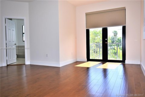 Villa ou maison à louer à Doral, Floride: 4 chambres, 267.37 m2 № 1799419 - photo 21