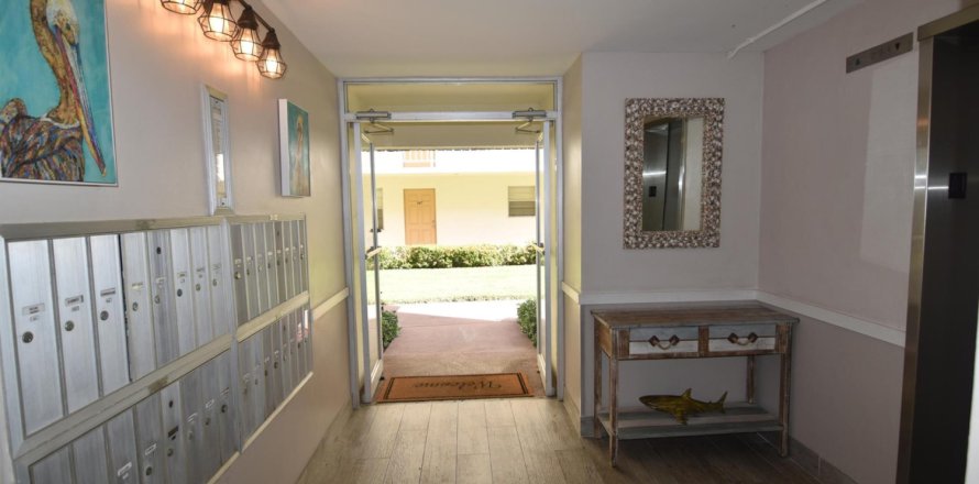 Condominio en Boynton Beach, Florida, 1 dormitorio  № 747946
