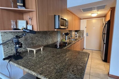 Copropriété à vendre à Sunny Isles Beach, Floride: 33.44 m2 № 1969186 - photo 6