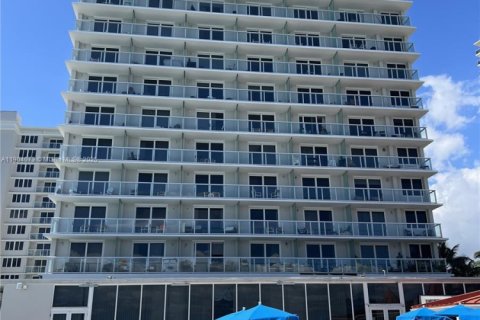 Copropriété à vendre à Sunny Isles Beach, Floride: 33.44 m2 № 1969186 - photo 1