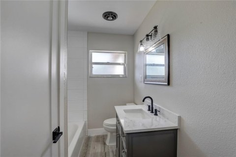 Casa en venta en Saint Petersburg, Florida, 2 dormitorios, 109.9 m2 № 1902709 - foto 25