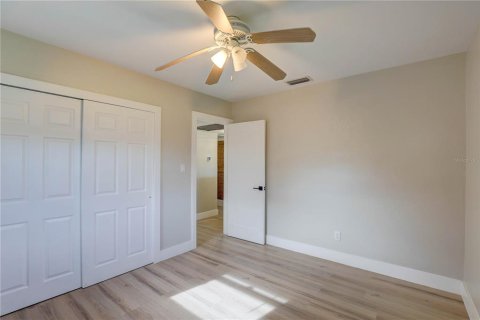 Casa en venta en Saint Petersburg, Florida, 2 dormitorios, 109.9 m2 № 1902709 - foto 24