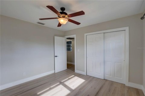 Casa en venta en Saint Petersburg, Florida, 2 dormitorios, 109.9 m2 № 1902709 - foto 28