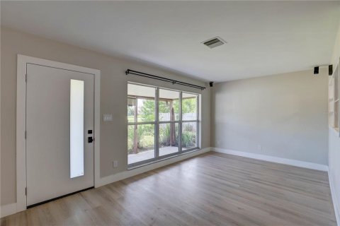 Casa en venta en Saint Petersburg, Florida, 2 dormitorios, 109.9 m2 № 1902709 - foto 15