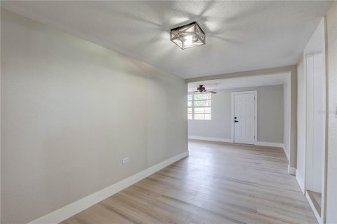 Casa en venta en Saint Petersburg, Florida, 2 dormitorios, 109.9 m2 № 1902709 - foto 13