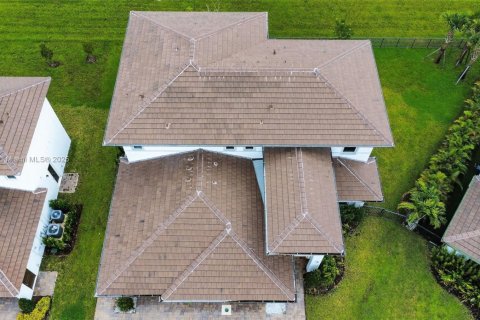 Купить виллу или дом в Дейви, Флорида 5 спален, 361.2м2, № 1930788 - фото 25