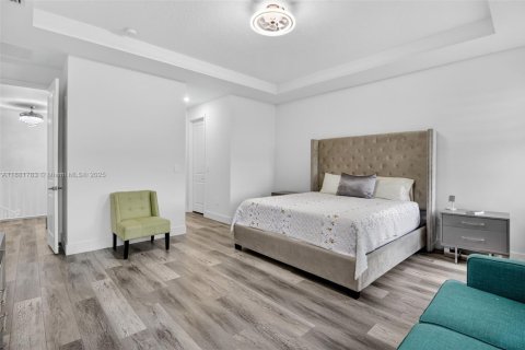 Купить виллу или дом в Дейви, Флорида 5 спален, 361.2м2, № 1930788 - фото 17