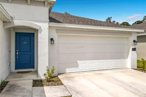 House in Osteen, Florida 4 bedrooms, 181.16 sq.m. № 2106730 - photo 4