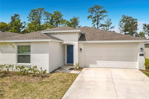 House in Osteen, Florida 4 bedrooms, 181.16 sq.m. № 2106730 - photo 3