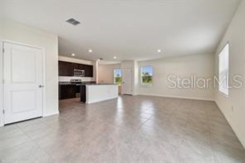 Casa en alquiler en Wesley Chapel, Florida, 4 dormitorios, 209.96 m2 № 1915546 - foto 8