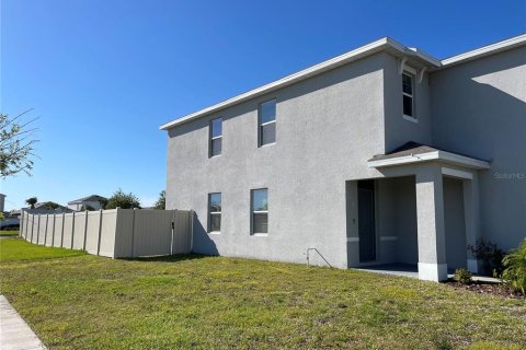 Casa en alquiler en Wesley Chapel, Florida, 4 dormitorios, 209.96 m2 № 1915546 - foto 2
