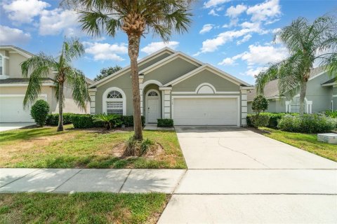 House in Clermont, Florida 4 bedrooms, 180.42 sq.m. № 1879305 - photo 4