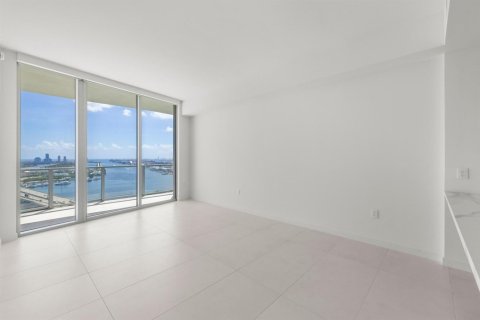 Copropriété à louer à Miami, Floride: 1 chambre, 112.97 m2 № 2376890 - photo 9
