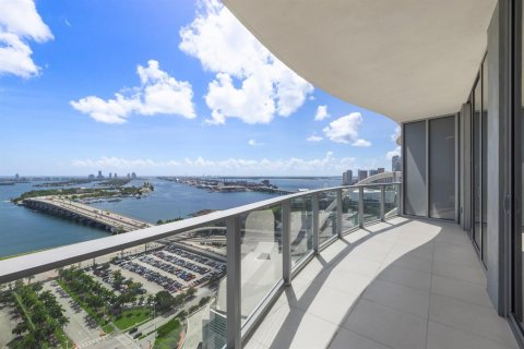 Studio à Condo à Miami, Floride  № 2376890
