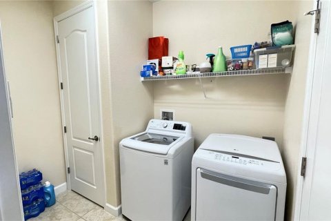 Casa en venta en Orlando, Florida, 3 dormitorios, 155.15 m2 № 2215434 - foto 9
