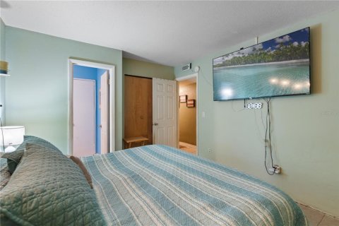 House in Orlando, Florida 4 bedrooms, 104.05 sq.m. № 1755374 - photo 11
