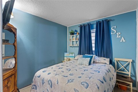 House in Orlando, Florida 4 bedrooms, 104.05 sq.m. № 1755374 - photo 13