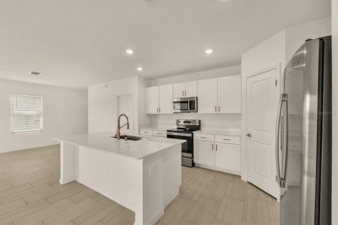 Villa ou maison à louer à Riverview, Floride: 4 chambres, 178.37 m2 № 2092238 - photo 8
