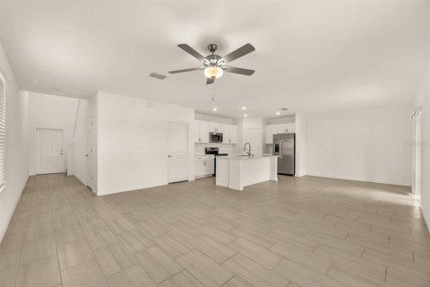 Villa ou maison à louer à Riverview, Floride: 4 chambres, 178.37 m2 № 2092238 - photo 6