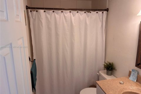 Снять в аренду кондоминиум в Санни-Айлс-Бич, Флорида 1 спальня, 67.35м2, № 2082855 - фото 13