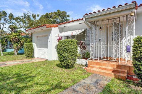 Casa en venta en Miami, Florida, 2 dormitorios, 106.47 m2 № 2056905 - foto 8