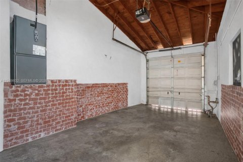 Casa en venta en Miami, Florida, 2 dormitorios, 106.47 m2 № 2056905 - foto 22