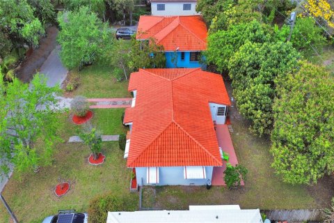 Casa en venta en Miami, Florida, 2 dormitorios, 106.47 m2 № 2056905 - foto 4