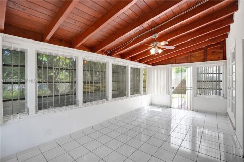 Casa en venta en Miami, Florida, 2 dormitorios, 106.47 m2 № 2056905 - foto 19