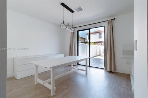 Снять в аренду таунхаус в Хайалиа, Флорида 3 спальни, 158.68м2, № 2020189 - фото 6