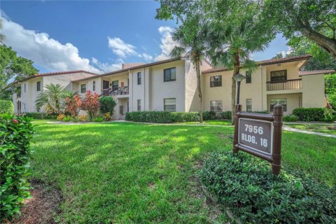 Copropriété à louer à Boca Raton, Floride: 2 chambres, 112.97 m2 № 2269521 - photo 4